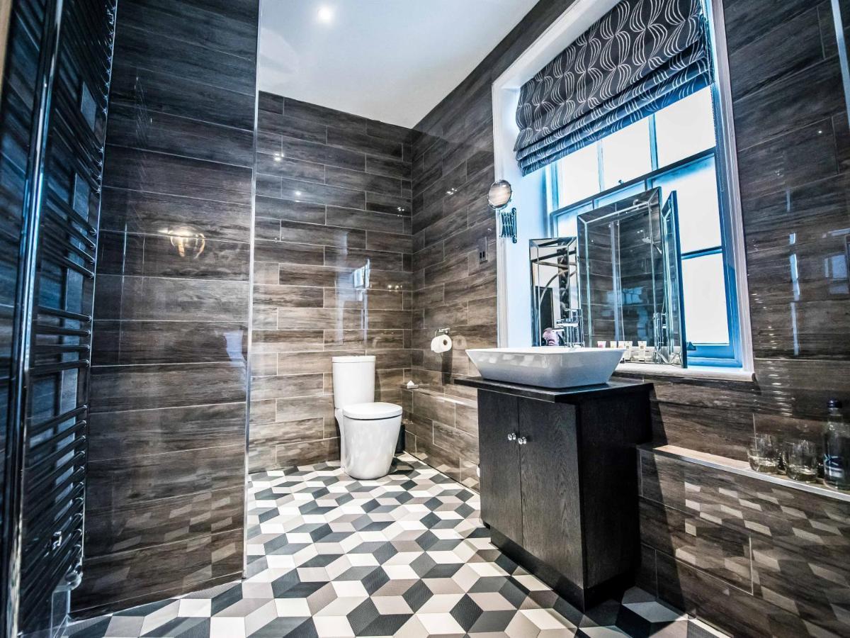 The Royal Standard Hotell Ely Exteriör bild